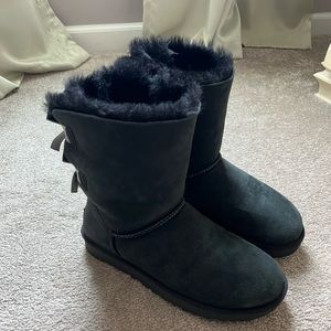 Bailey Bow Ugg Boots. Women’s size 9.